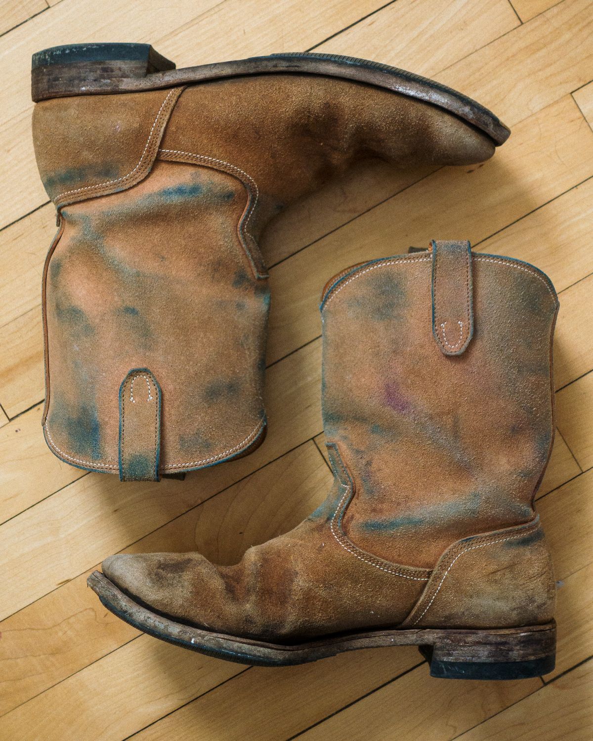 Photo by amvoith on March 1, 2025 of the Unsung Jim Casy in Wickett & Craig Natural Latigo Roughout.