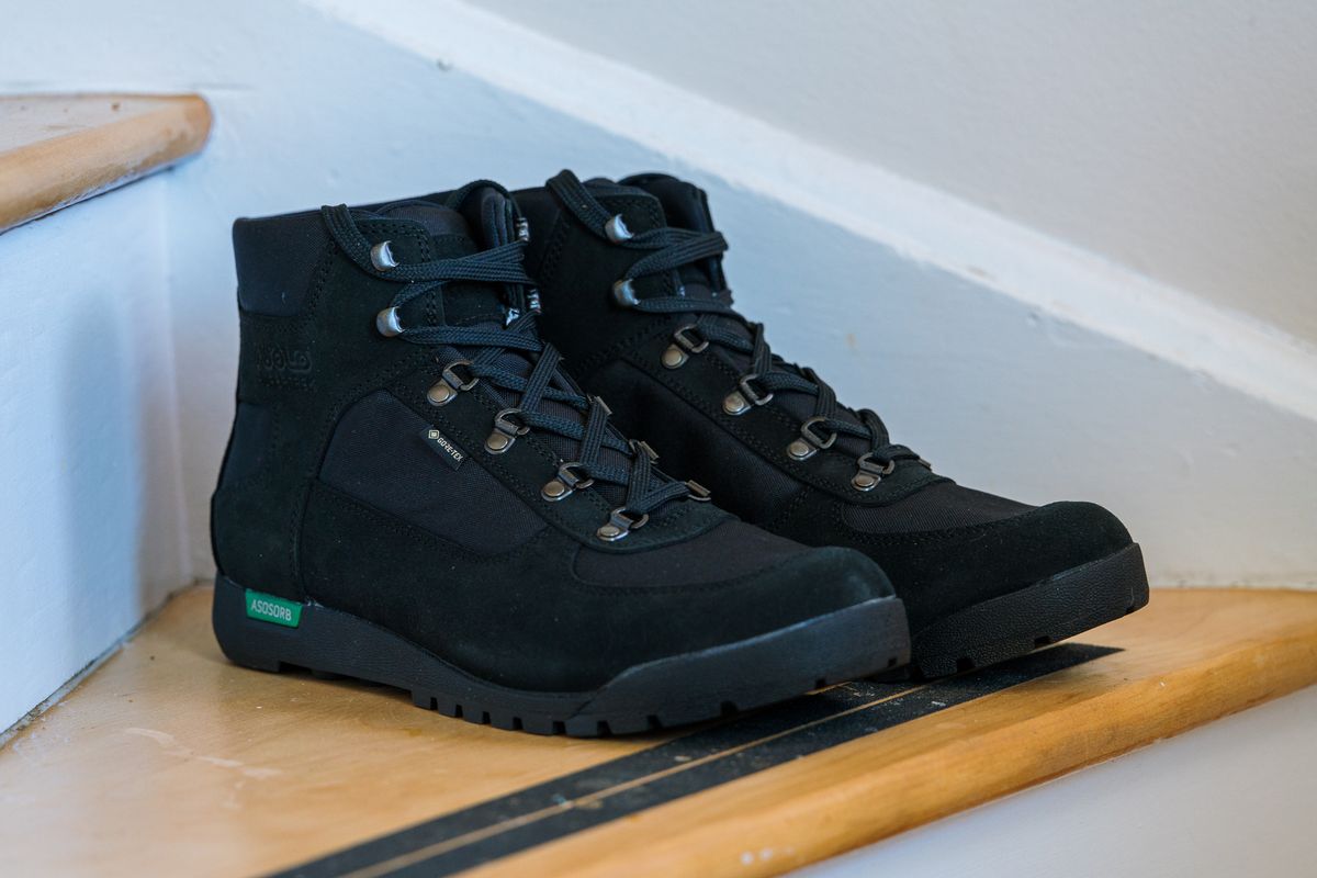 Photo by amvoith on April 17, 2025 of the Asolo Supertrek in Water Resistant Suede & Gor-Tex.