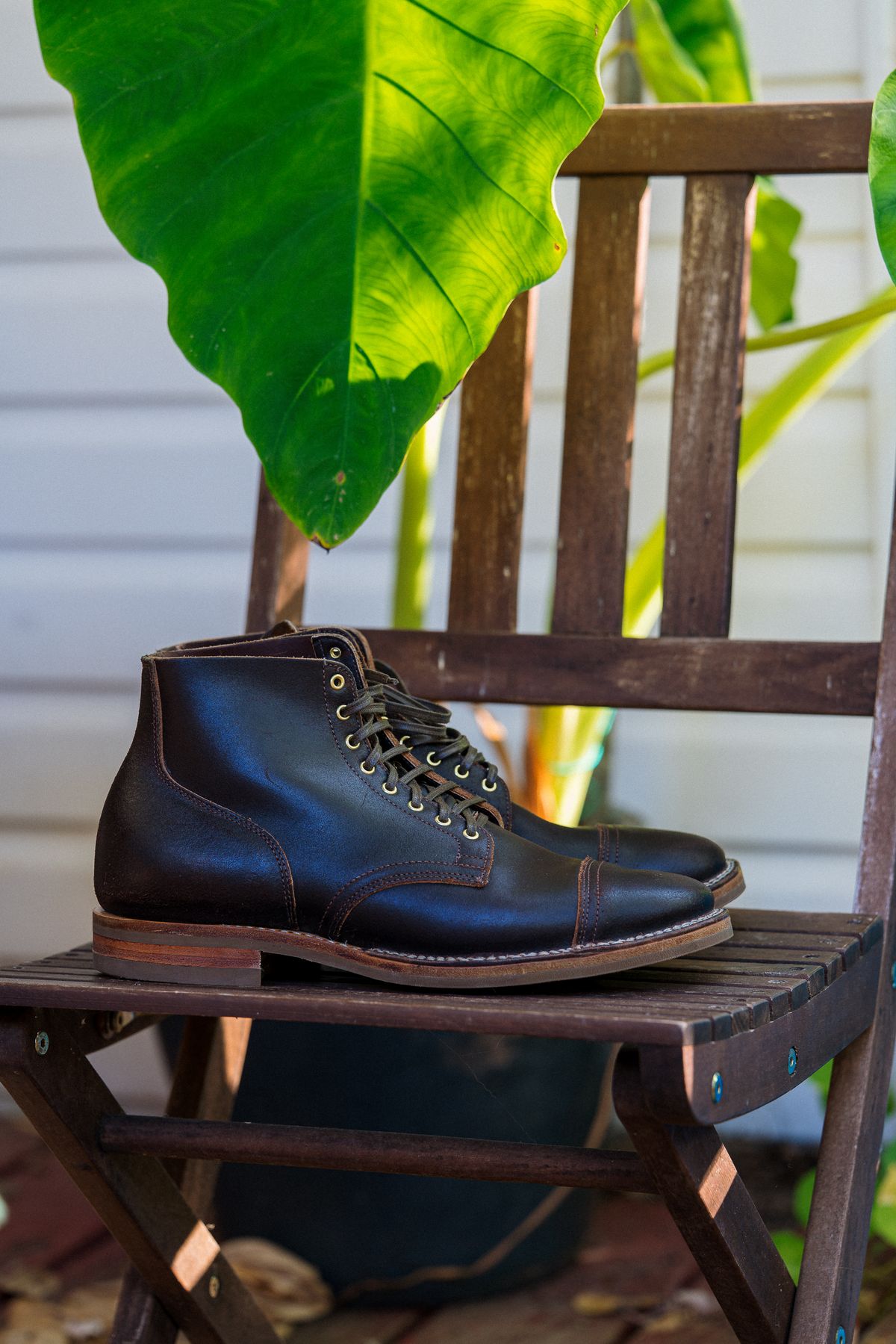 Photo by amvoith on October 3, 2023 of the Viberg Service Boot in Horween Brown Waxed Flesh.