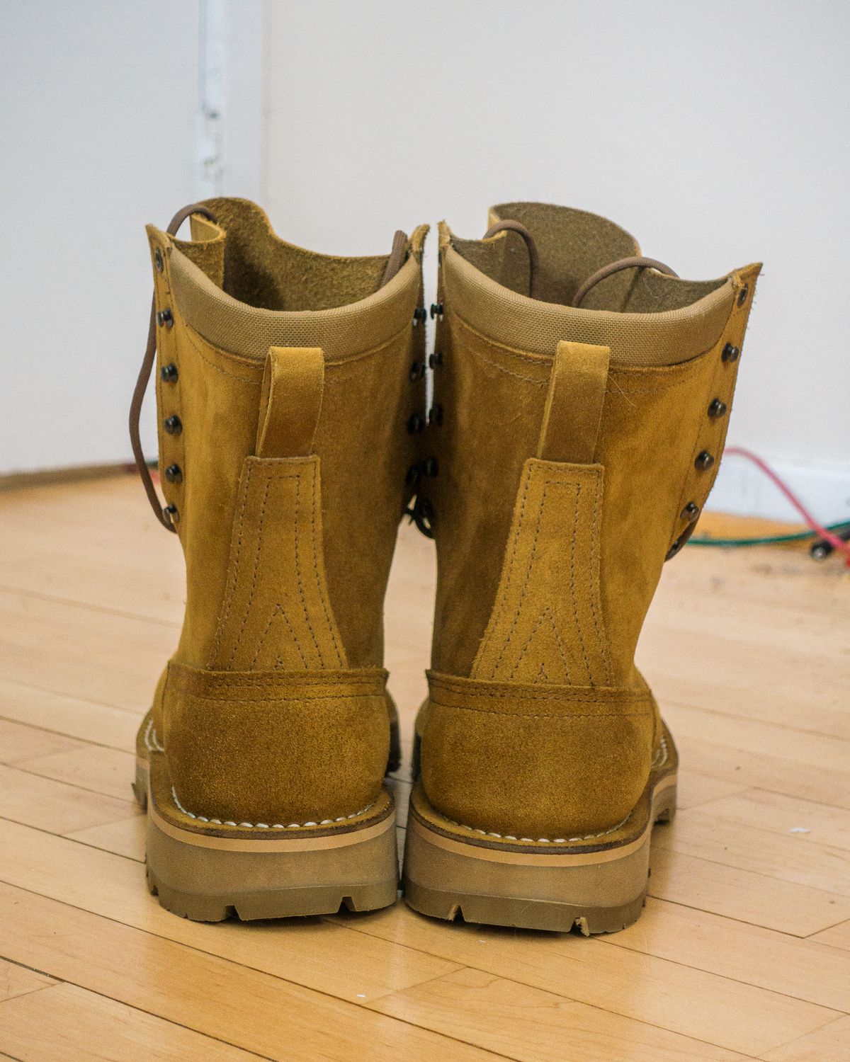 Photo by amvoith on March 3, 2025 of the Nicks Tactical in WeaherShield Coyote Brown Roughout.