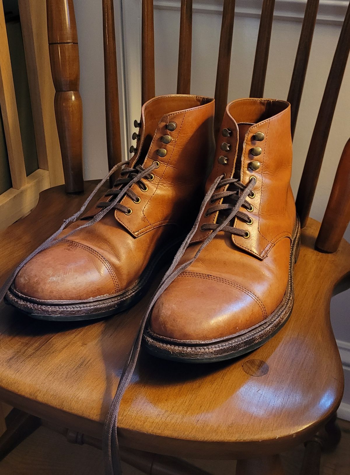 Photo by Blmader on September 3, 2022 of the Grant Stone Cap Toe Boot in D'Annonay British Tan Calf.