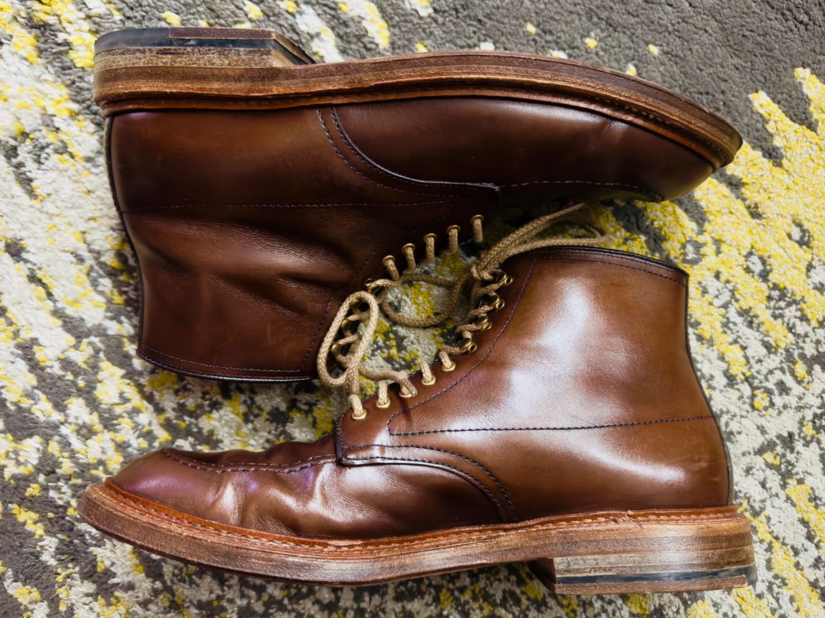 Photo by ACepero on December 17, 2024 of the Alden x Stitchdown “Otis” Indy in Brown Calfskin.