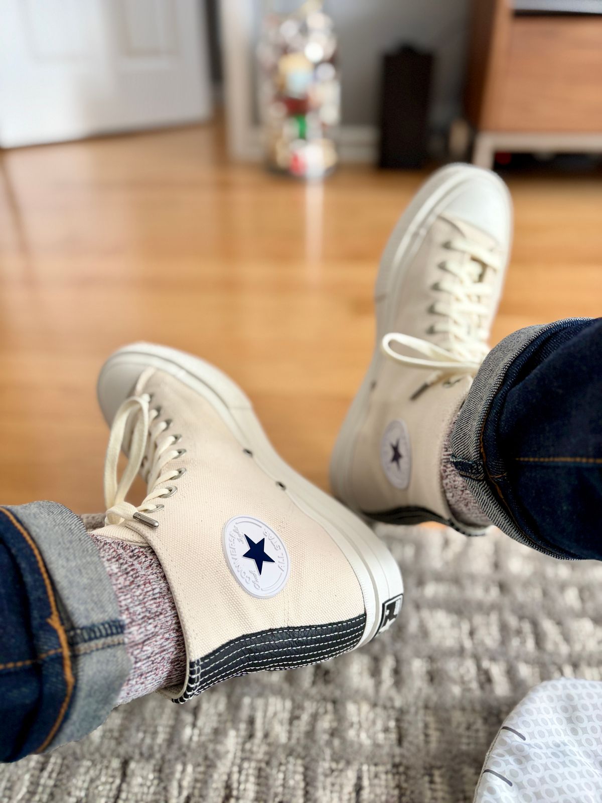 Photo by ACepero on October 23, 2025 of the Converse Chuck Taylor in Canvas Marshmallow.