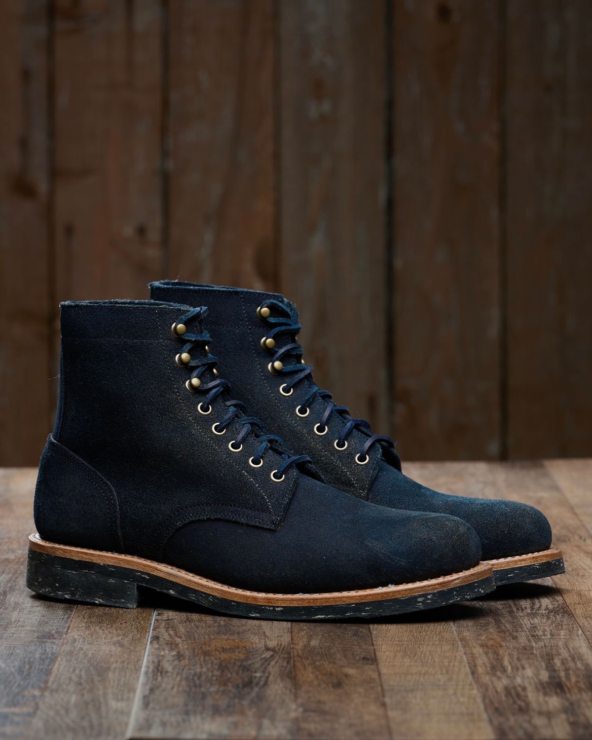 Photo by Brian_Lee on October 1, 2023 of the Oak Street Bootmakers Trench Boot in Horween Natural Indigo Chromexcel Roughout.