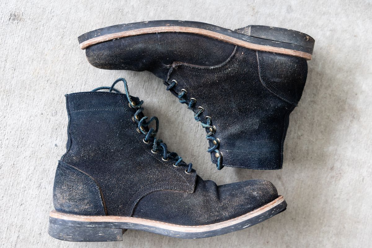 Photo by Brian_Lee on November 5, 2023 of the Oak Street Bootmakers Trench Boot in Horween Natural Indigo Chromexcel Roughout.