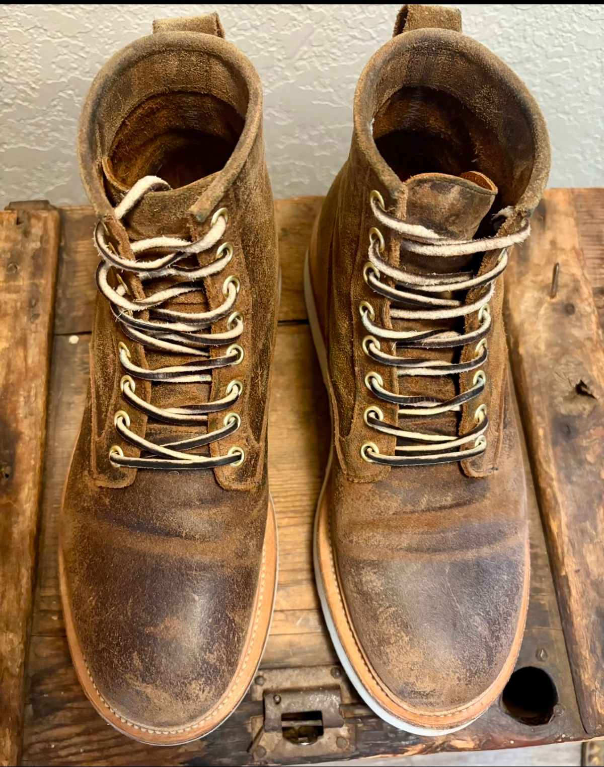 Photo by btstewart on January 5, 2025 of the Viberg Scout Boot in Rawhide Waxy Commander - Charles F. Stead & Co Ltd..