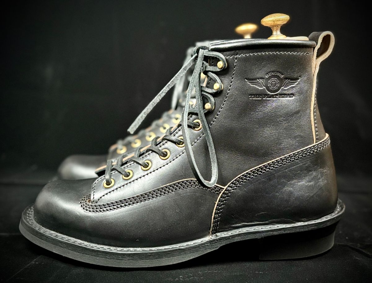 Photo by btstewart on October 1, 2025 of the The Flat Head FN-FB-004 HORSEHIDE LOGGER BOOTS in Black aniline dyed tea core.