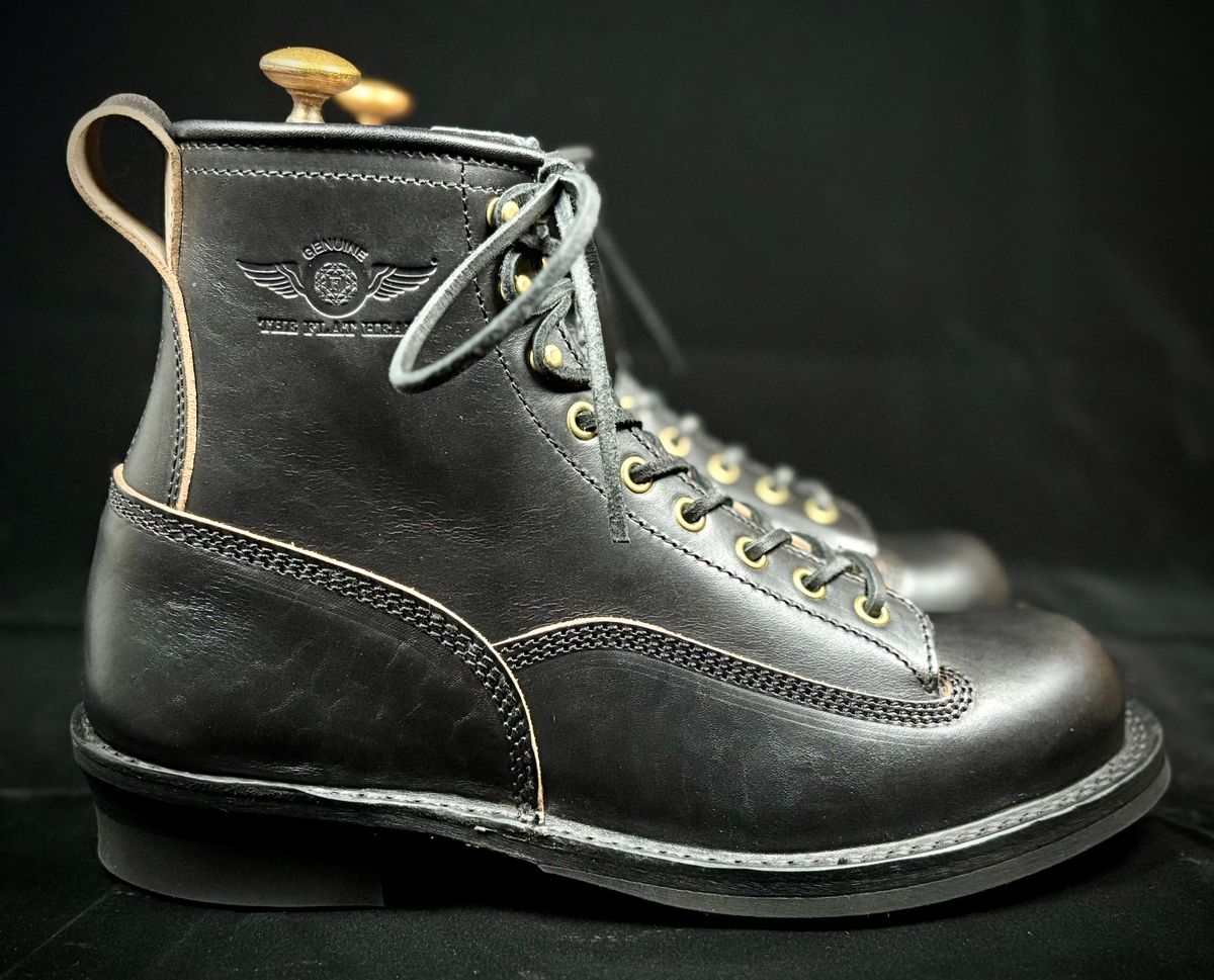 Photo by btstewart on October 1, 2025 of the The Flat Head FN-FB-004 HORSEHIDE LOGGER BOOTS in Black aniline dyed tea core.