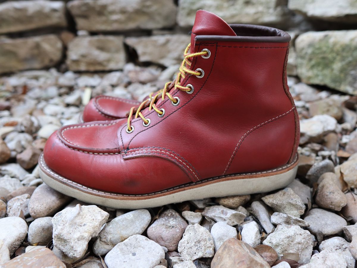 Photo by stepped_in_dookie_again on December 2, 2024 of the Red Wing 6-Inch Classic Moc in S.B. Foot Oro-Russet Portage.