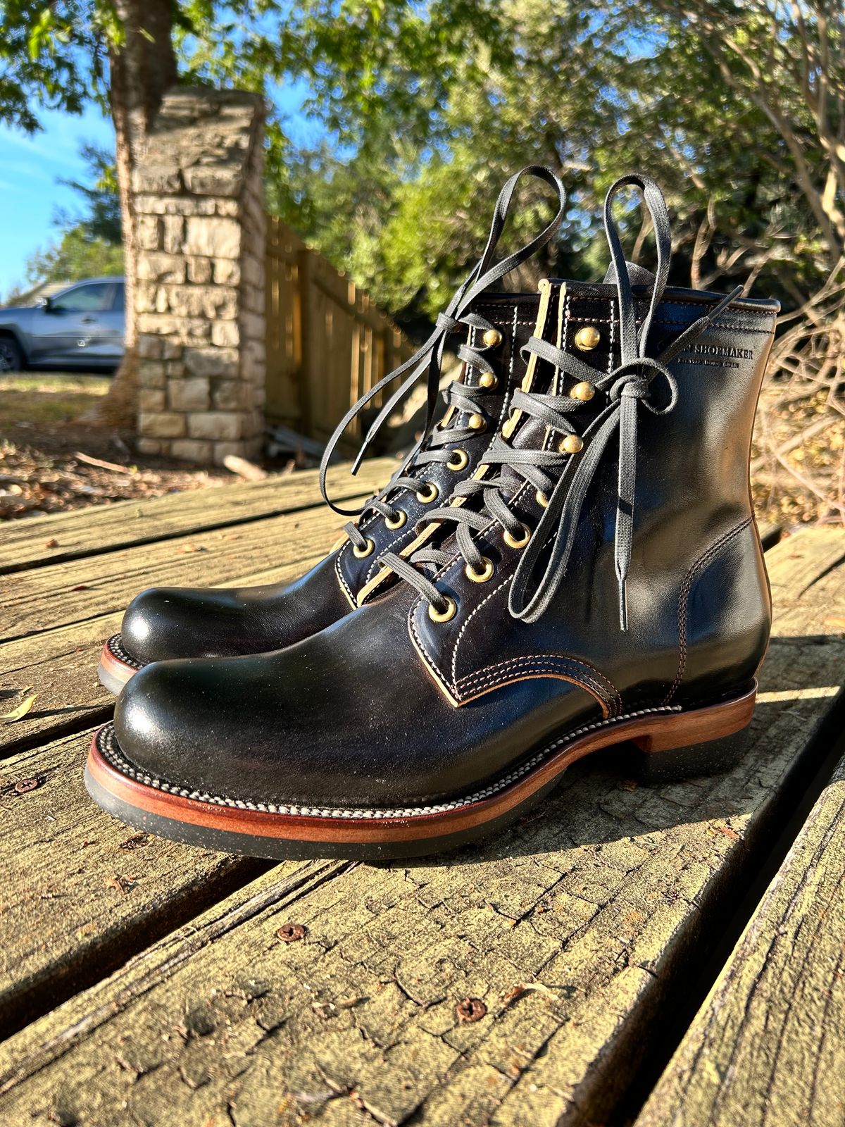 Photo by stepped_in_dookie_again on October 2, 2023 of the Quan Shoemaker Unknown Model in Maryam Black Horsebutt.