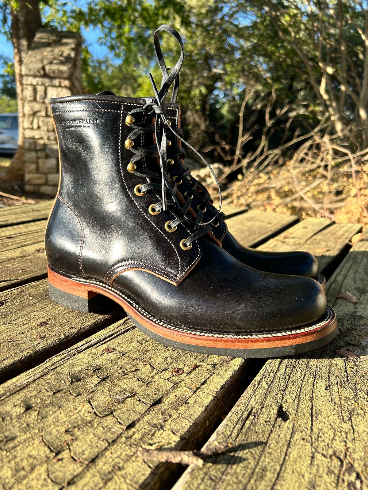Photo by stepped_in_dookie_again on October 2, 2023 of the Quan Shoemaker Unknown Model in Maryam Black Horsebutt.