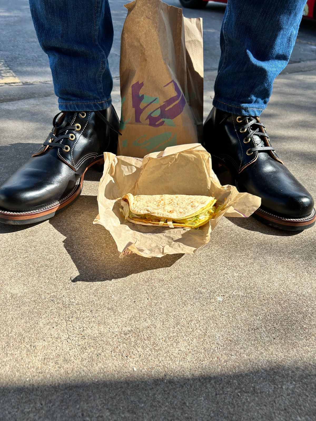 Photo by stepped_in_dookie_again on October 2, 2023 of the Quan Shoemaker Unknown Model in Maryam Black Horsebutt.
