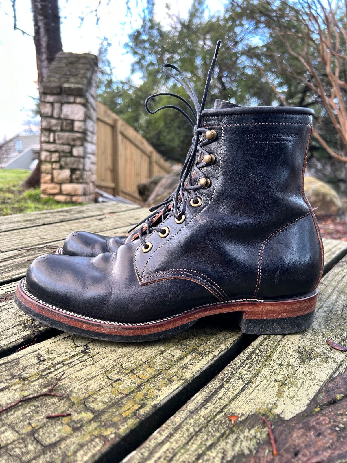 Photo by stepped_in_dookie_again on January 5, 2024 of the Quan Shoemaker Unknown Model in Maryam Black Horsebutt.