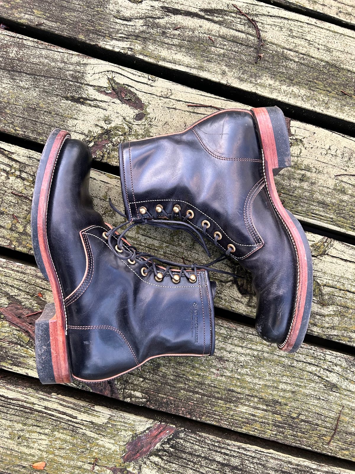 Photo by stepped_in_dookie_again on January 5, 2024 of the Quan Shoemaker Unknown Model in Maryam Black Horsebutt.