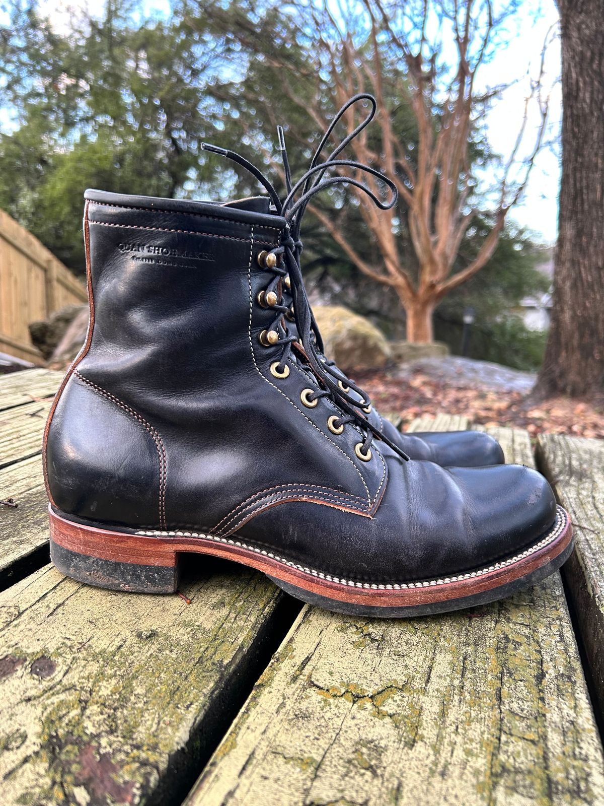 Photo by stepped_in_dookie_again on January 5, 2024 of the Quan Shoemaker Unknown Model in Maryam Black Horsebutt.