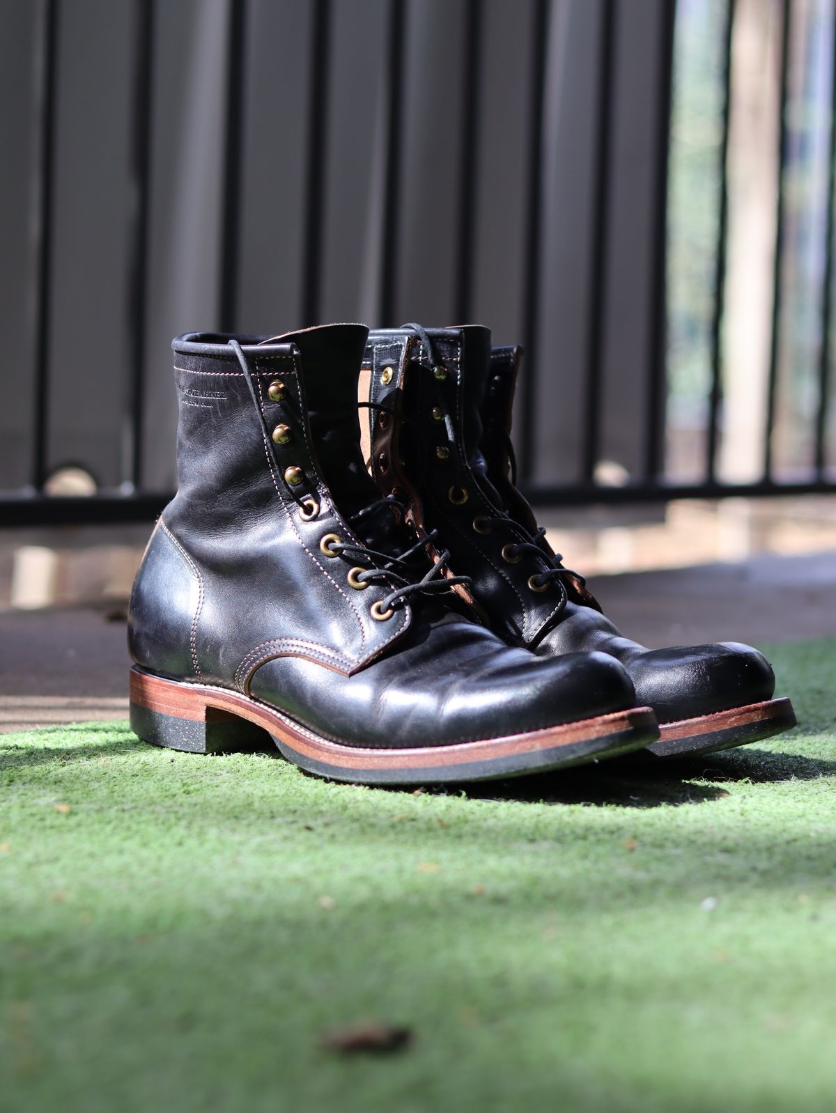 Photo by stepped_in_dookie_again on February 15, 2025 of the Quan Shoemaker Unknown Model in Maryam Black Horsebutt.