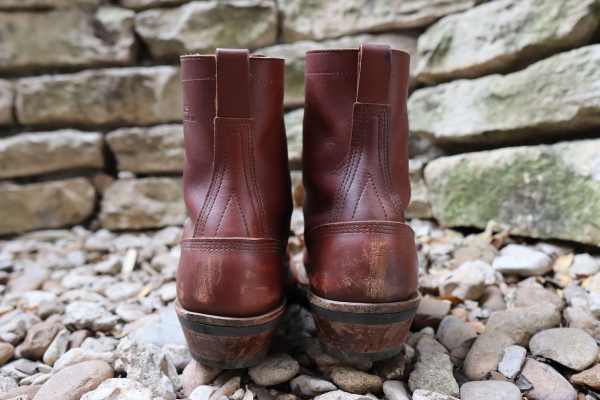Photo by stepped_in_dookie_again on November 3, 2024 of the White's Packer in Seidel Red Dog Oil Tan.