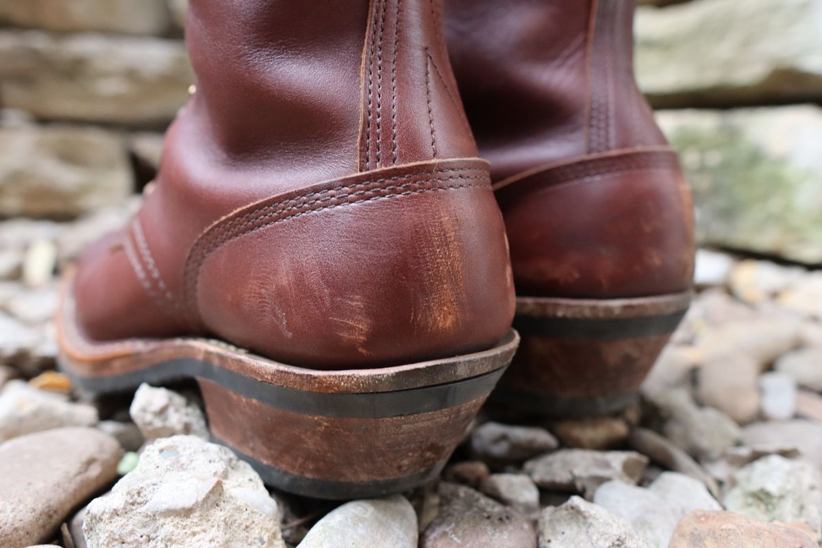 Photo by stepped_in_dookie_again on November 1, 2024 of the White's Packer in Seidel Red Dog Oil Tan.