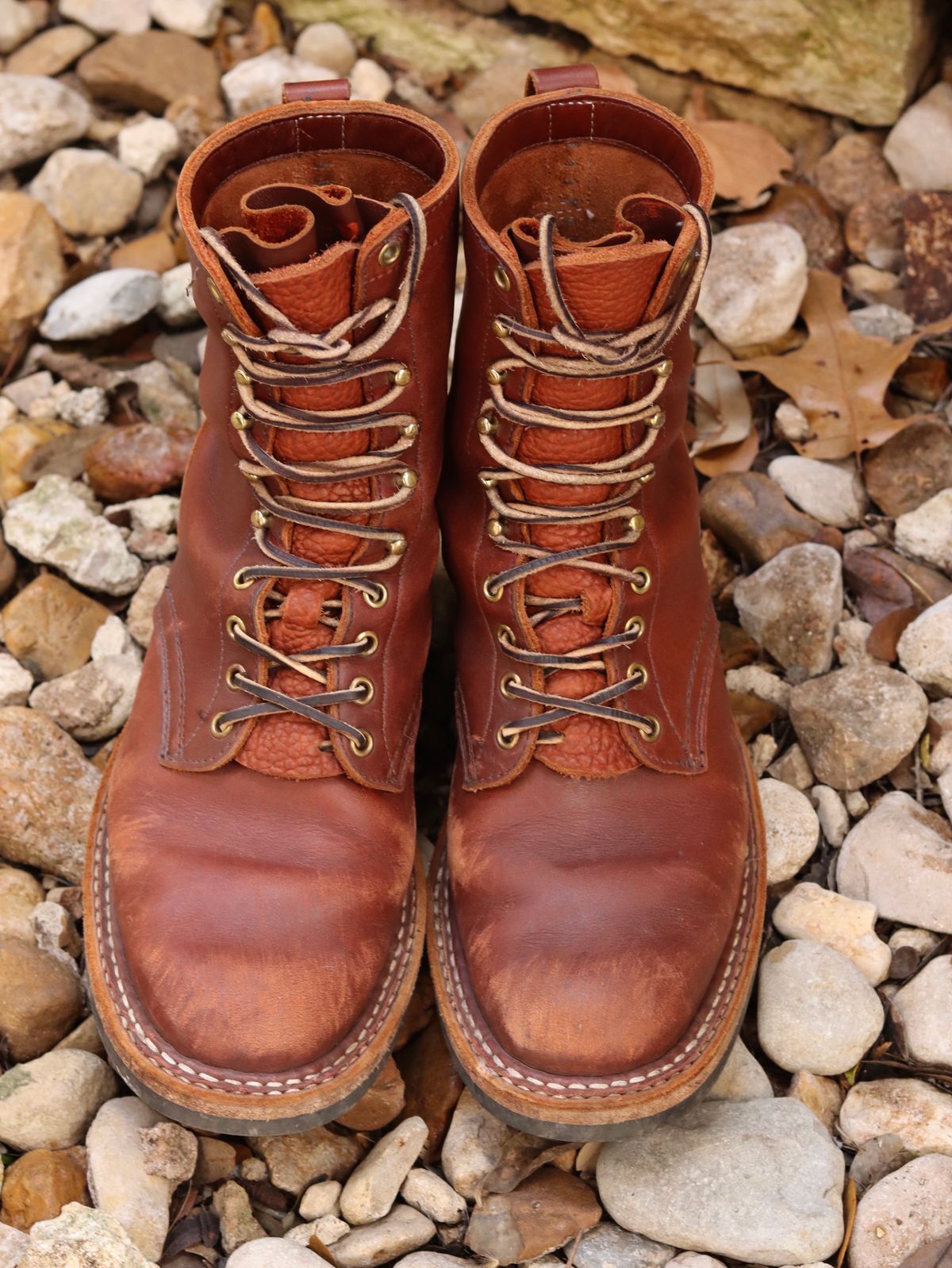 Photo by stepped_in_dookie_again on February 4, 2025 of the White's Packer in Seidel Red Dog Oil Tan.