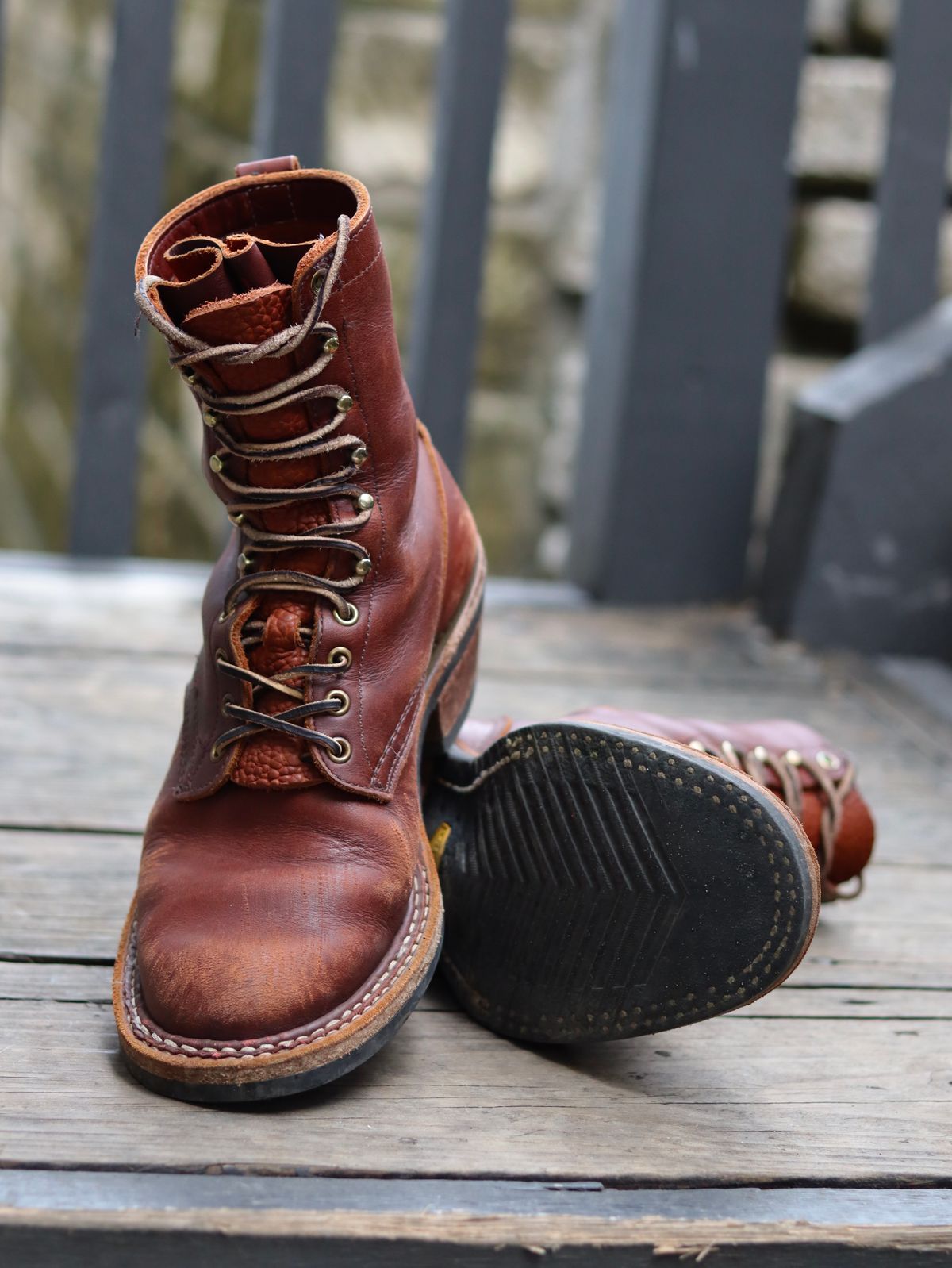 Photo by stepped_in_dookie_again on March 3, 2025 of the White's Packer in Seidel Red Dog Oil Tan.