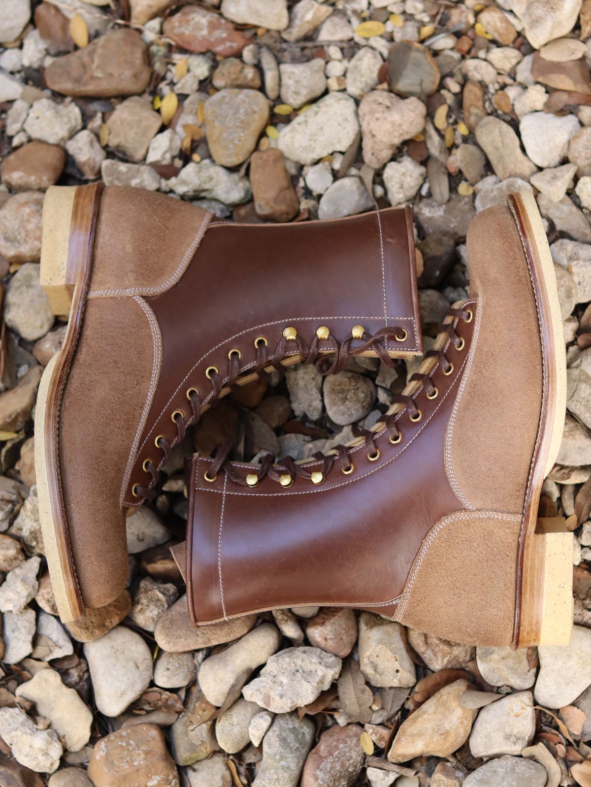 Photo by stepped_in_dookie_again on October 1, 2025 of the Sagara Valiant Old in Sagara Arborwax Amber Smooth & Sagara Arborwax Amber Reverse.