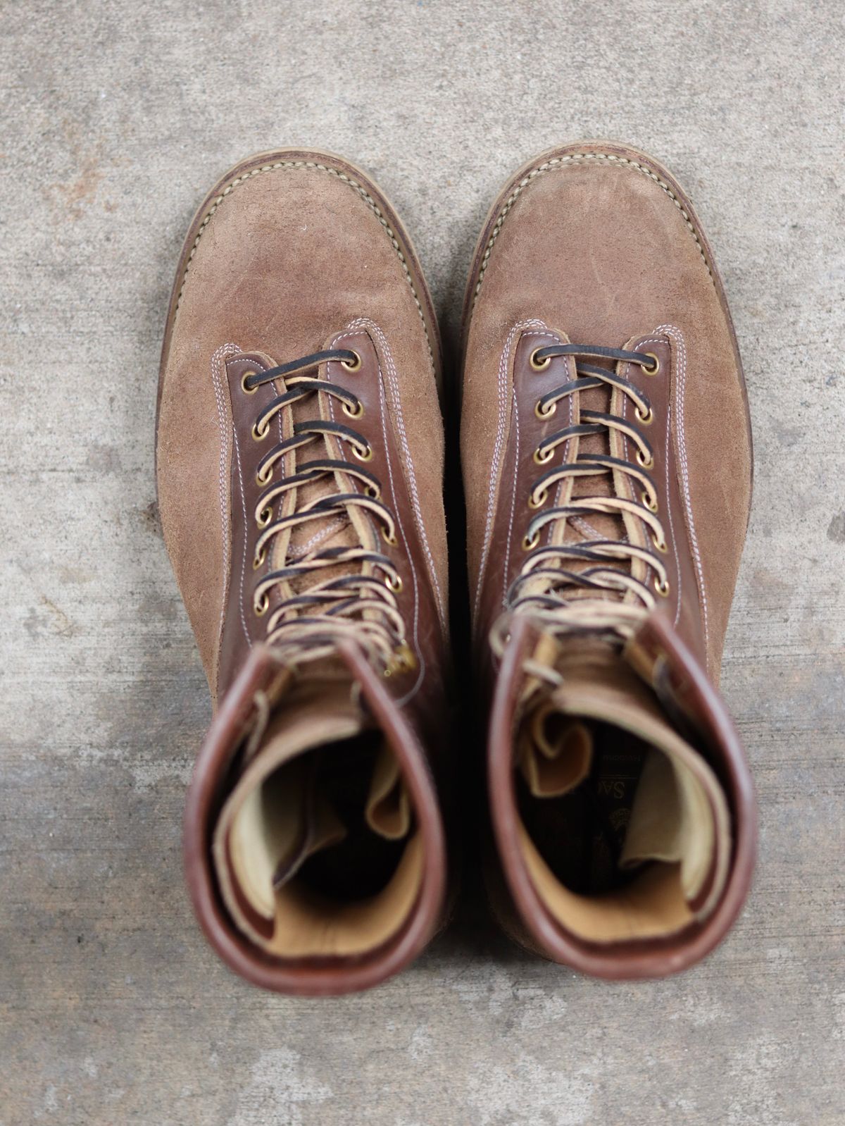 Photo by stepped_in_dookie_again on December 5, 2025 of the Sagara Valiant Old in Sagara Arborwax Amber Smooth & Sagara Arborwax Amber Reverse.