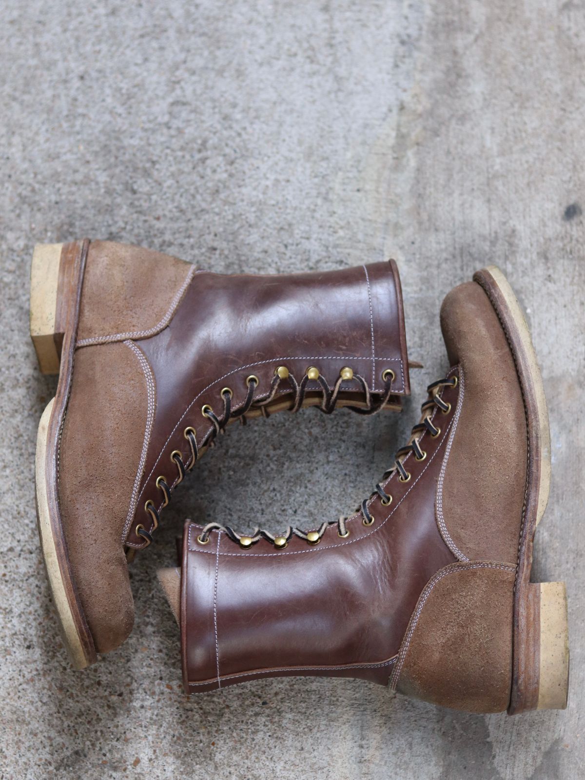 Photo by stepped_in_dookie_again on January 5, 2026 of the Sagara Valiant Old in Sagara Arborwax Amber Smooth & Sagara Arborwax Amber Reverse.