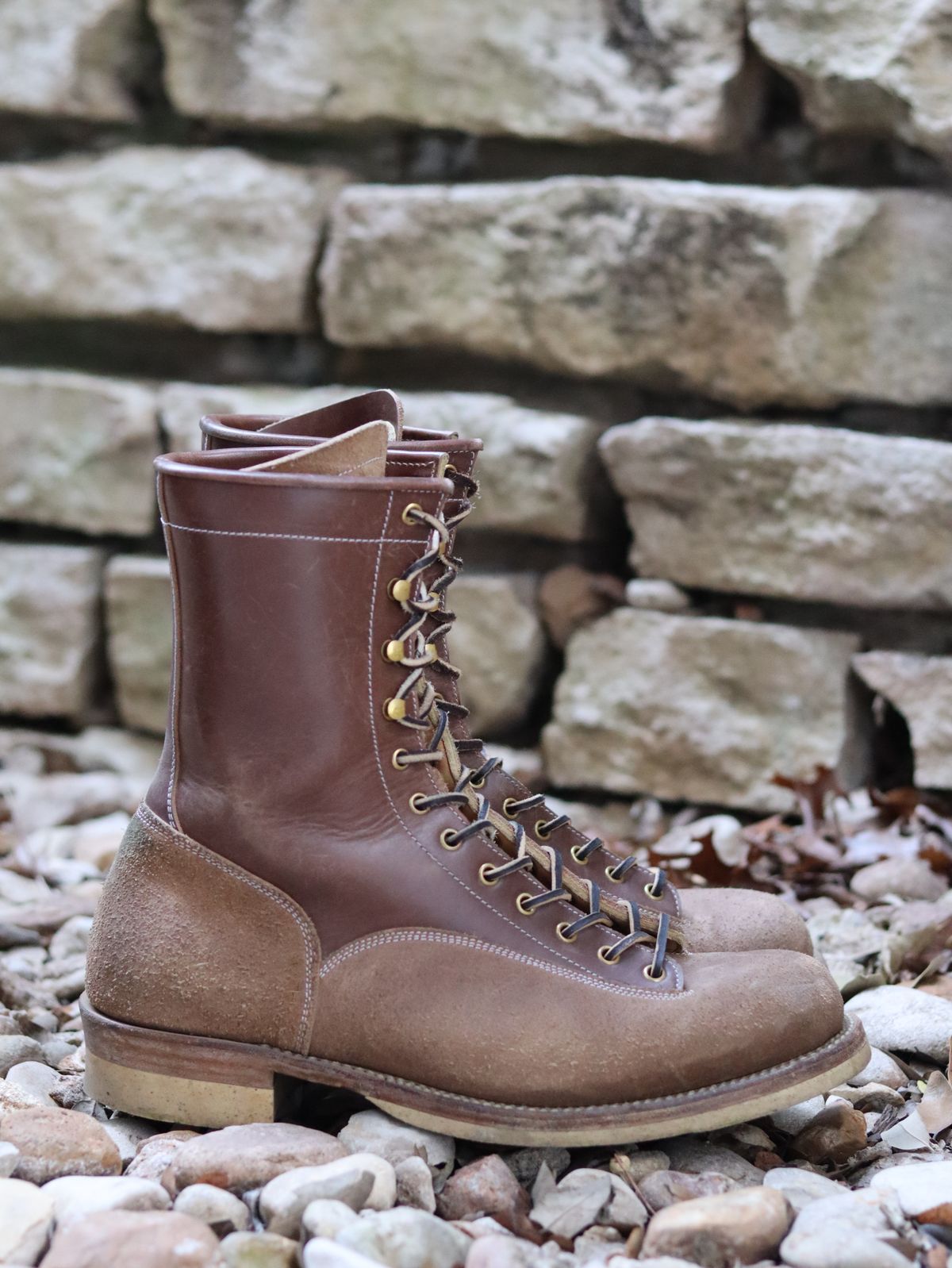 Photo by stepped_in_dookie_again on January 5, 2026 of the Sagara Valiant Old in Sagara Arborwax Amber Smooth & Sagara Arborwax Amber Reverse.