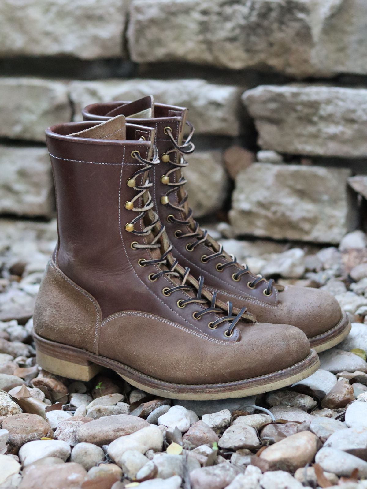 Photo by stepped_in_dookie_again on March 2, 2026 of the Sagara Valiant Old in Sagara Arborwax Amber Smooth & Sagara Arborwax Amber Reverse.