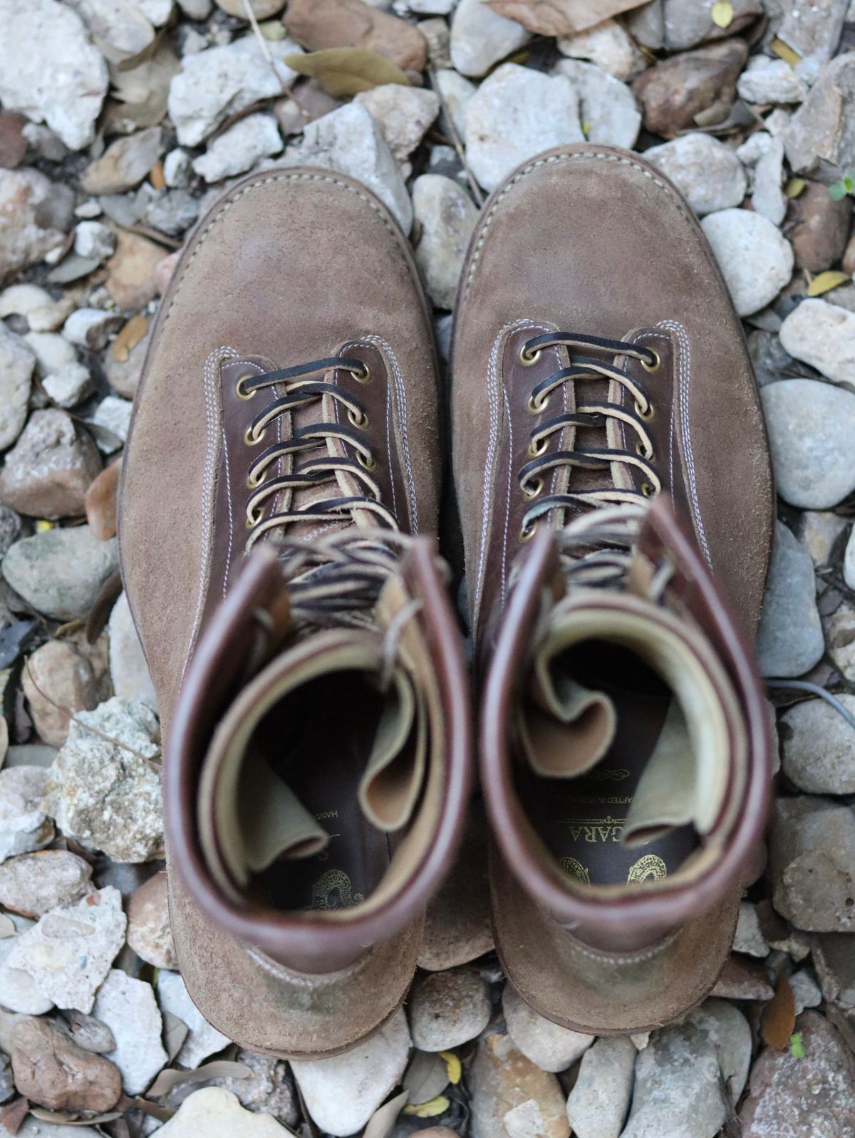 Photo by stepped_in_dookie_again on March 2, 2026 of the Sagara Valiant Old in Sagara Arborwax Amber Smooth & Sagara Arborwax Amber Reverse.