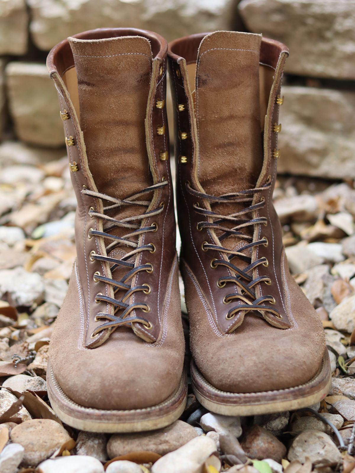 Photo by stepped_in_dookie_again on April 1, 2026 of the Sagara Valiant Old in Sagara Arborwax Amber Smooth & Sagara Arborwax Amber Reverse.