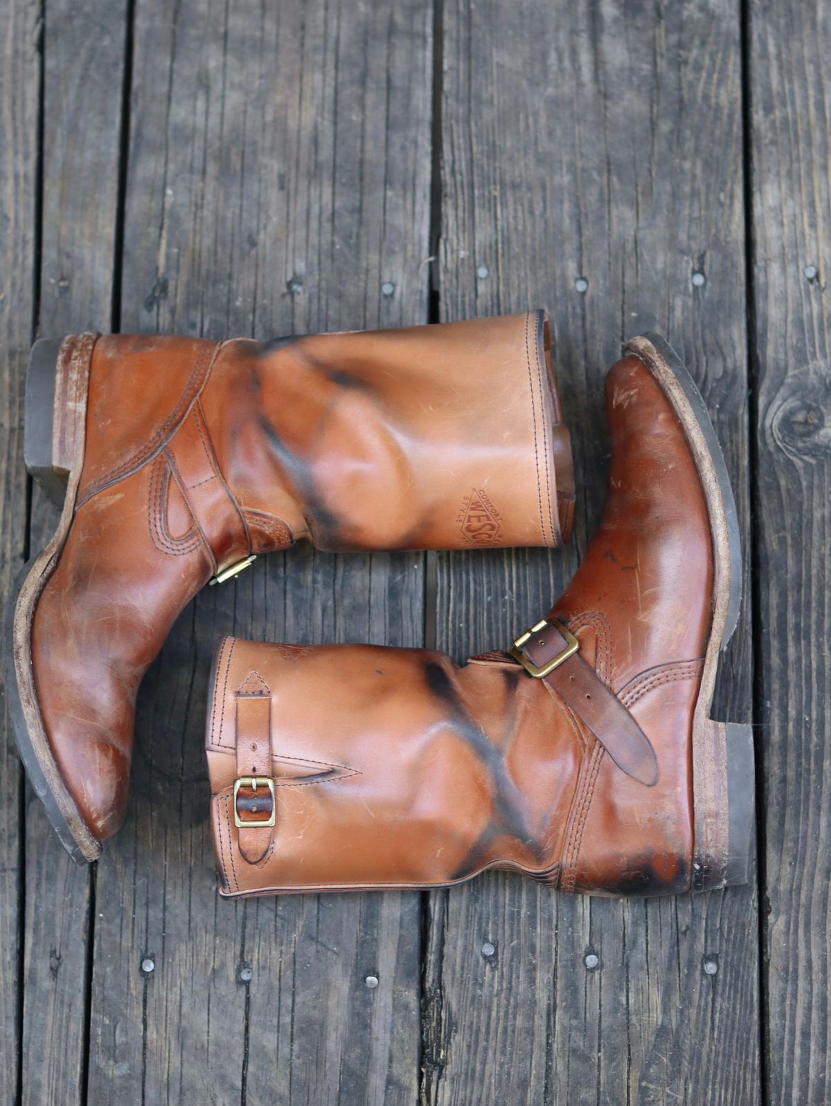 Photo by stepped_in_dookie_again on November 5, 2025 of the Wesco Mister Lou in Maryam Natural Horsebutt.