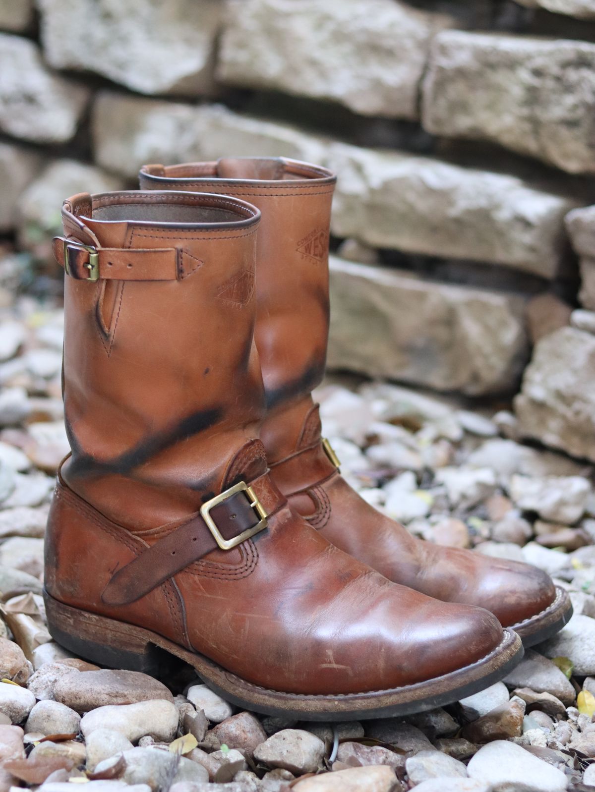 Photo by stepped_in_dookie_again on March 3, 2026 of the Wesco Mister Lou in Maryam Natural Horsehide.