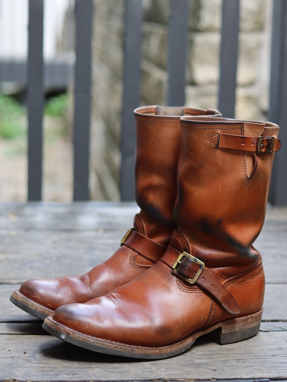 Photo by stepped_in_dookie_again on April 1, 2026 of the Wesco Mister Lou in Maryam Natural Horsehide.