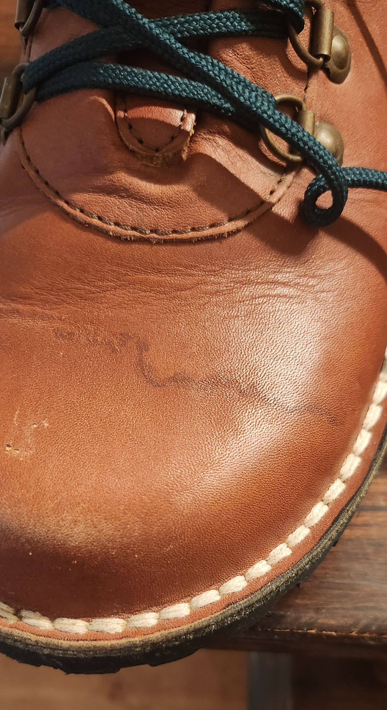 Jim Green Razorback in Tan Full Grain | Patina Project