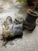 Wesco Warren Boot in Horween Navy Waxed Flesh
