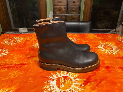 Photo by snipy on November 5, 2022 of the Rolling Dub Trio Casper Boot in Horween Black Teacore Chromexcel.