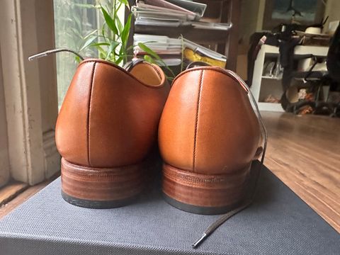 Photo by citylicker on May 25, 2023 of the TLB Mallorca 114 Artista in D'Annonay Vegano Cuero.