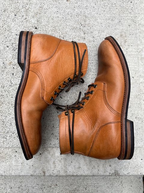Photo by pasghetti_western on November 5, 2022 of the Grant Stone Diesel Boot in Horween English Tan Essex.