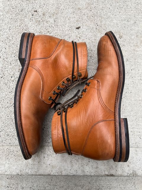 Photo by pasghetti_western on December 5, 2022 of the Grant Stone Diesel Boot in Horween English Tan Essex.