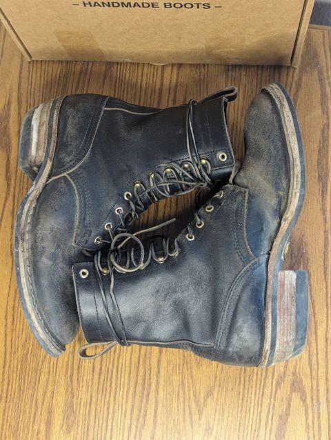 Photo by sassysasser on March 2, 2024 of the Nicks MTO in Horween Black Waxed Flesh.