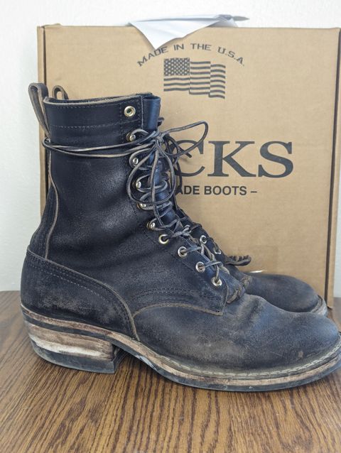 Photo by sassysasser on March 2, 2024 of the Nicks MTO in Horween Black Waxed Flesh.