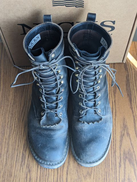 Photo by sassysasser on April 4, 2024 of the Nicks MTO in Horween Black Waxed Flesh.