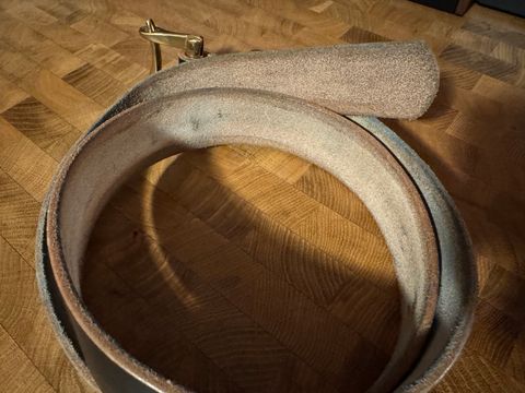 Photo by urban_spelunking on December 6, 2025 of the Pigeon Tree 1.5” Quick Release Belt in Klondike Black Teacore.