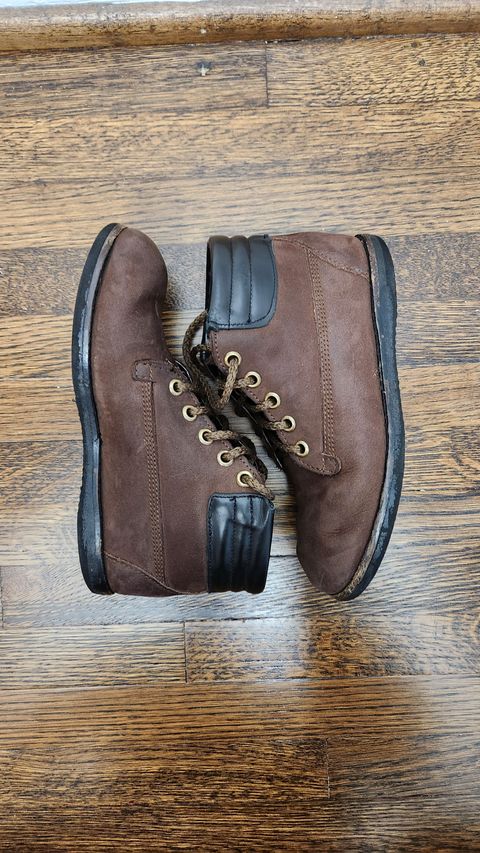 Photo by WeltedOne on December 2, 2023 of the Zimmerman Shoes Levon High Top in Chocolate Nubuck.