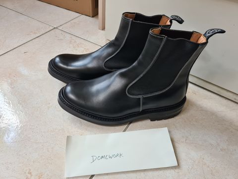 Photo by ChuckTales on October 1, 2022 of the Tricker's Stephen Chelsea Boot in Black Calf.