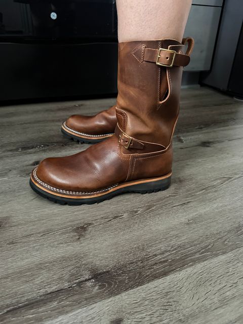 Photo by killerbootsman on May 28, 2026 of the Nicks Pullman in Horween Italian Brown Cypress.