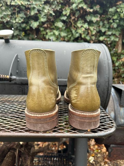 Photo by 8loop on December 3, 2022 of the John Lofgren M-43 Service Shoes in Shinki Olive Shrunken Horsebutt.