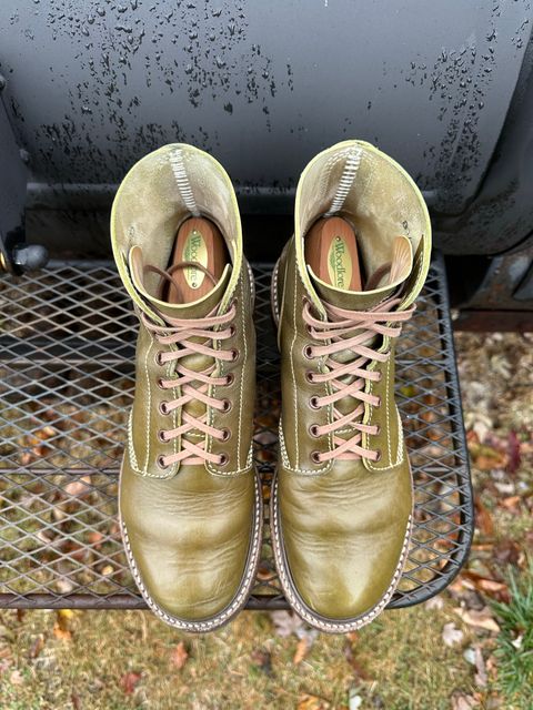 Photo by 8loop on December 3, 2022 of the John Lofgren M-43 Service Shoes in Shinki Olive Shrunken Horsebutt.