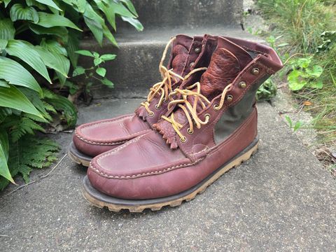 Photo by tdoellman on July 22, 2026 of the Russell Moccasin Co. Safari in S.B. Foot Walnut Timberjack & Olive Twill.